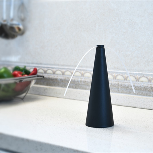 Ventilatore da tavolo ricaricabile alimentato a batteria ABS sostenibile per spazi esterni 4