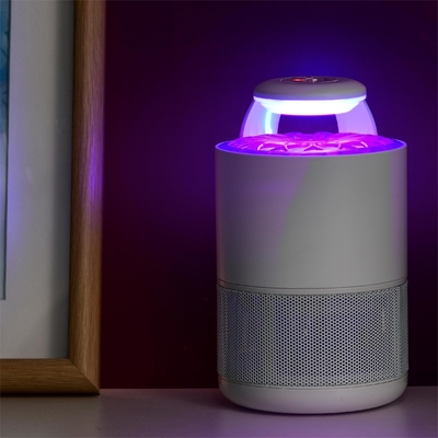 Un buon prezzo. Strumento elettrico per uccidere le zanzare con flusso d'aria Luce UV all'interno Trappola di insetti volanti a LED con cavo USB 480 ore in linea
