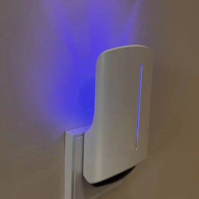 Un buon prezzo. Disegno personalizzato UV 365 UV 395 Plug-In Moschetti Falene Gnats Colla colla Inserti volanti Trappola per aree interne ed esterne in linea